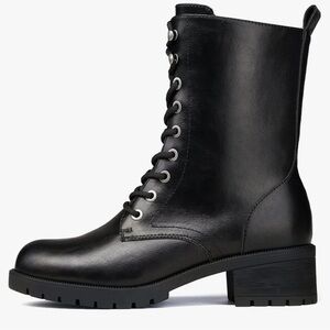 NWT Dream Pairs Black Lace-Up Combat Boots